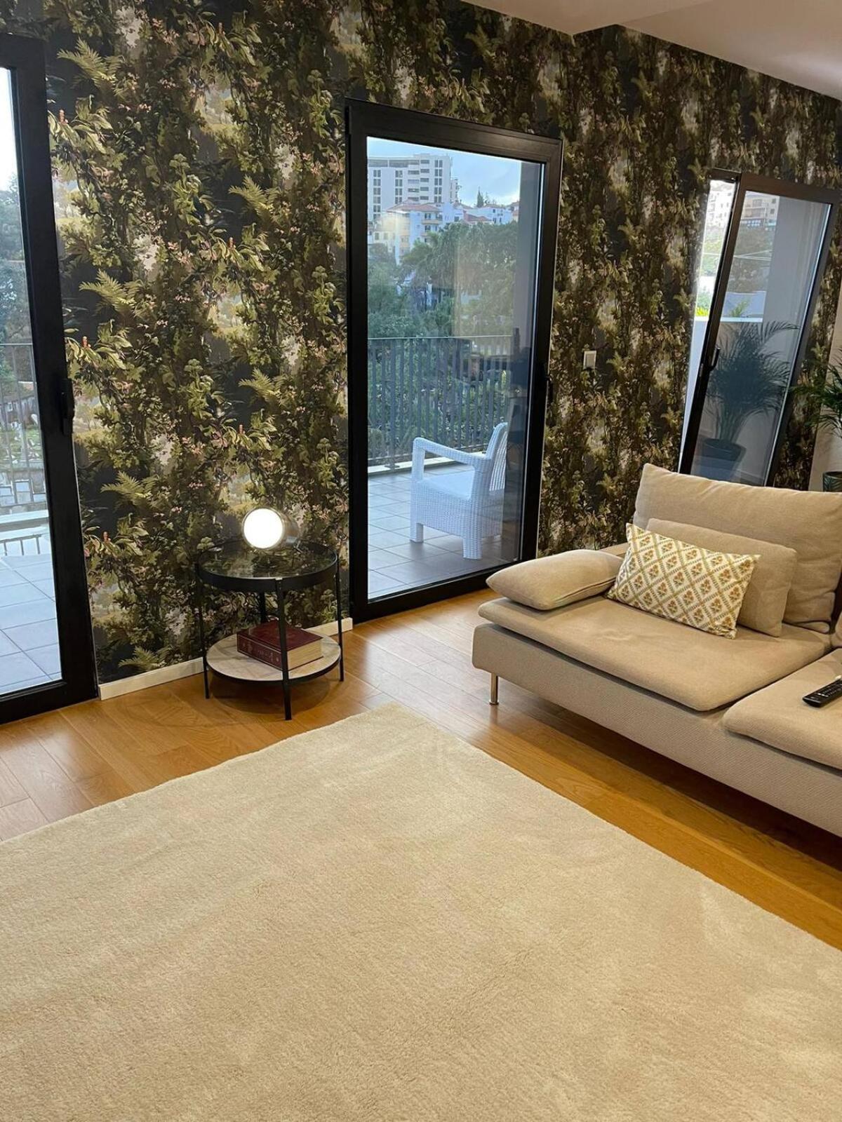 Carreira Residence Funchal  Buitenkant foto