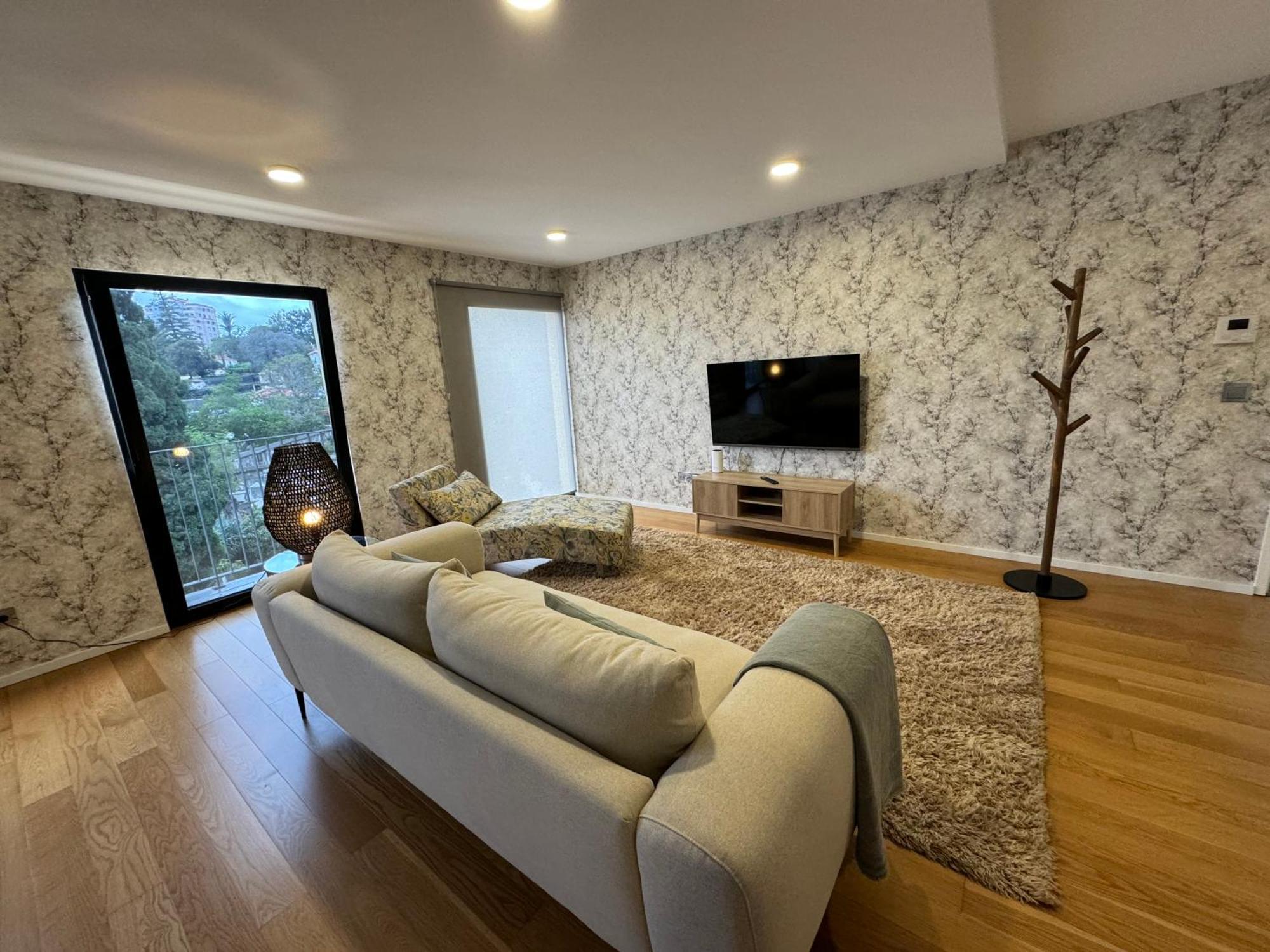 Carreira Residence Funchal  Buitenkant foto