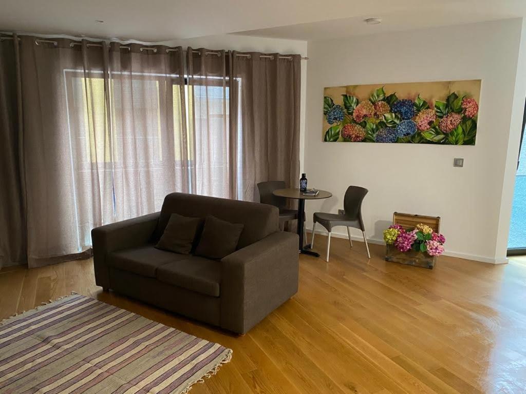 Carreira Residence Funchal  Buitenkant foto