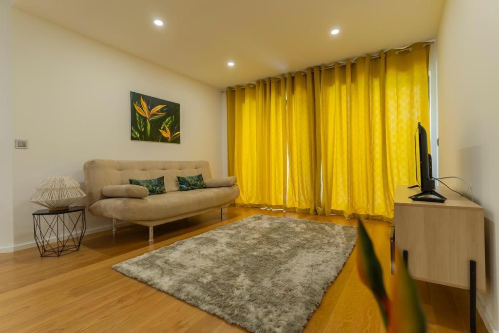 Carreira Residence Funchal  Buitenkant foto