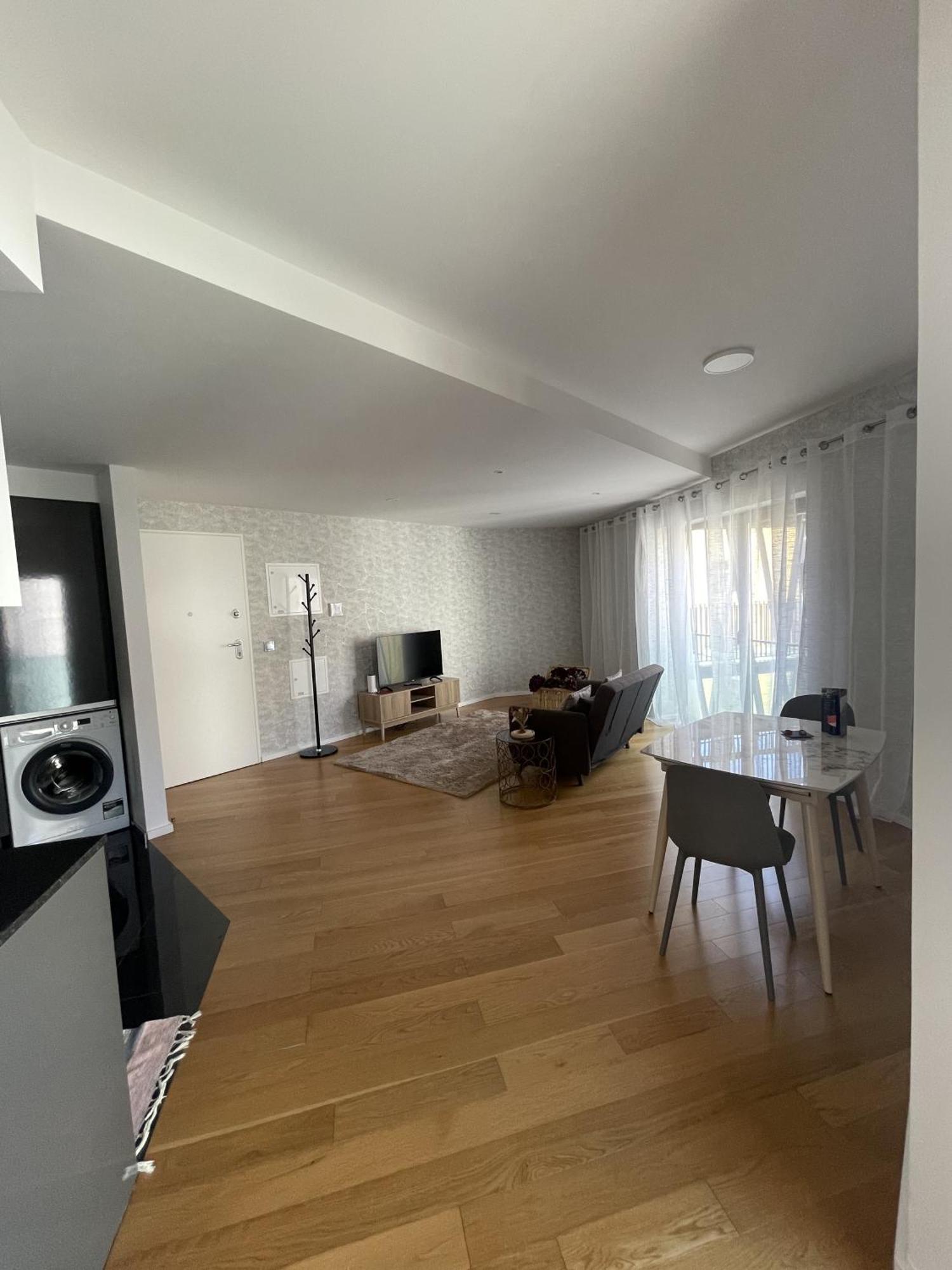 Carreira Residence Funchal  Buitenkant foto